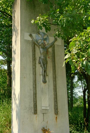 a temető bejárata