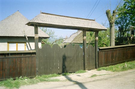 kötött kapu