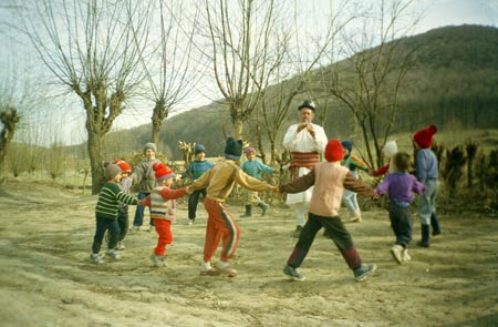 gyerekek tánca