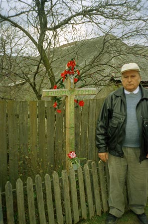 férfi keresztnél