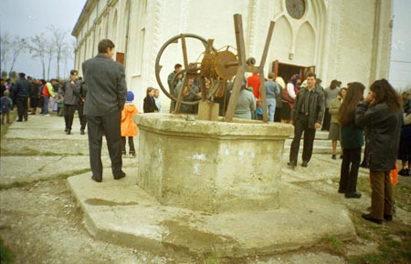 elsőáldozói mise után