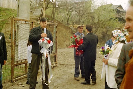virágosgyertya táncoltatása