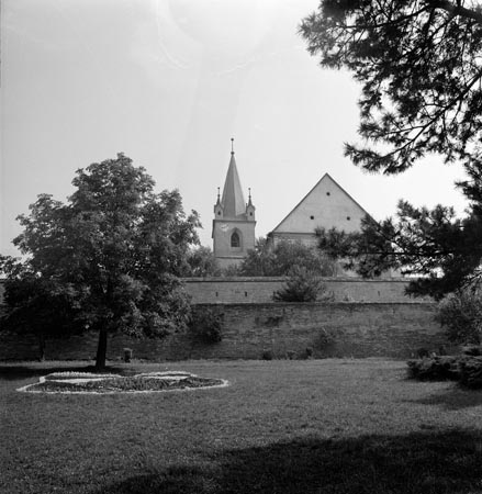 vártemplom