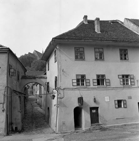 utcarészlet